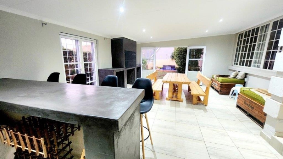 To Let 3 Bedroom Property for Rent in Safari Gardens North West